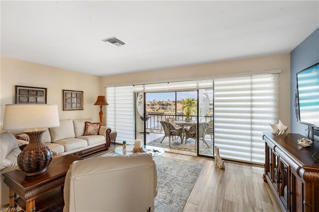 4210 20th Pl C2, Cape Coral, FL 33904-4