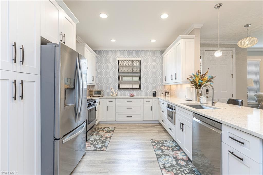 8336 Lucello Ter N, Naples, FL 34114-2