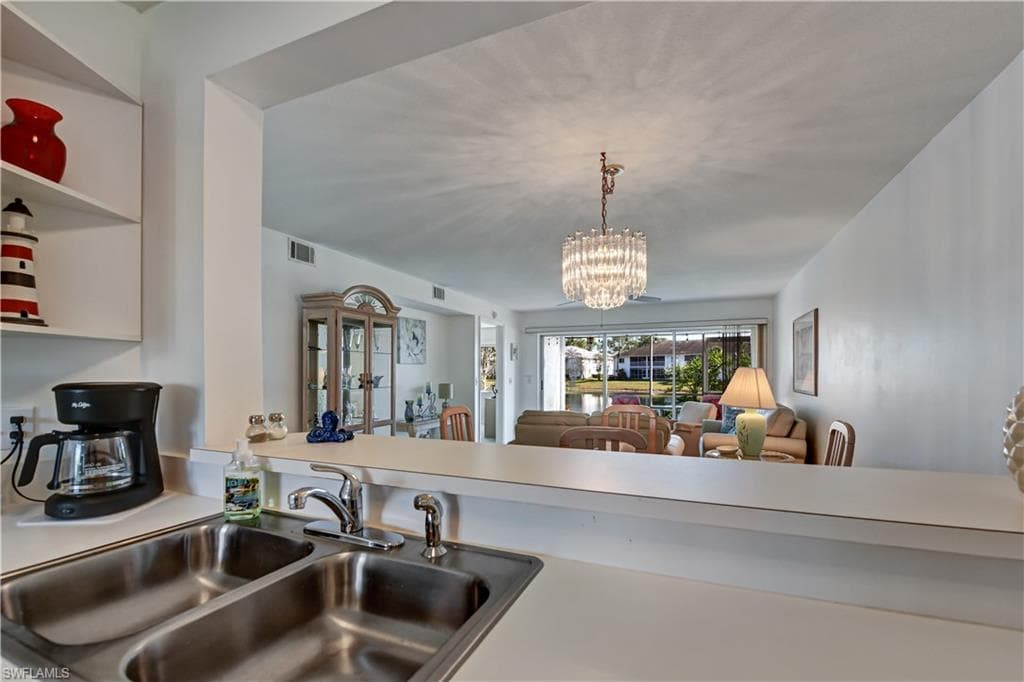 452 Belina Dr 11, Naples, FL 34104-12