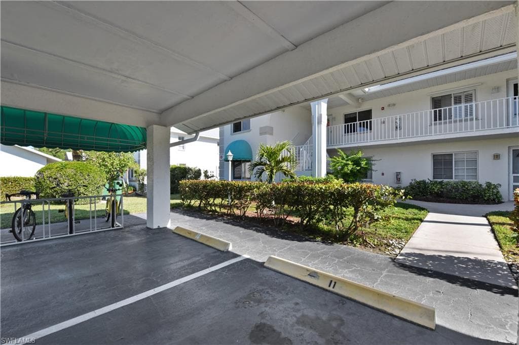 452 Belina Dr 11, Naples, FL 34104-30
