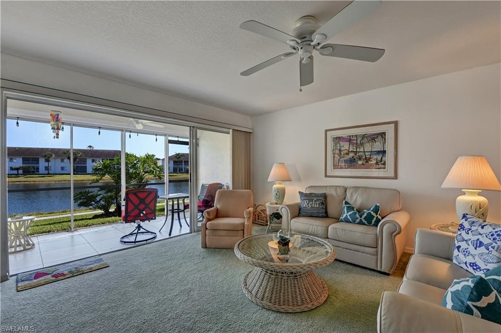 452 Belina Dr 11, Naples, FL 34104-3