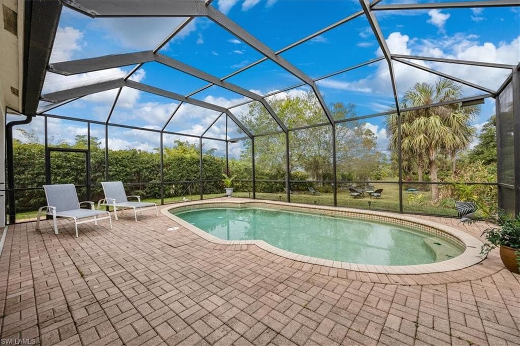 2991 20th Ave NE, Naples, FL 34120-32