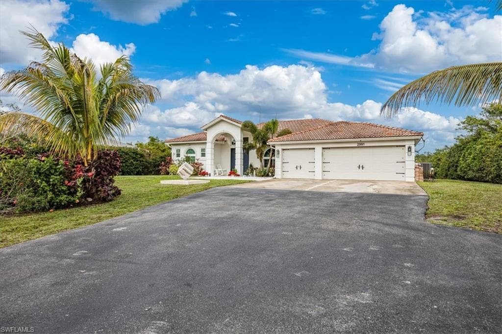 2991 20th Ave NE, Naples, FL 34120-3