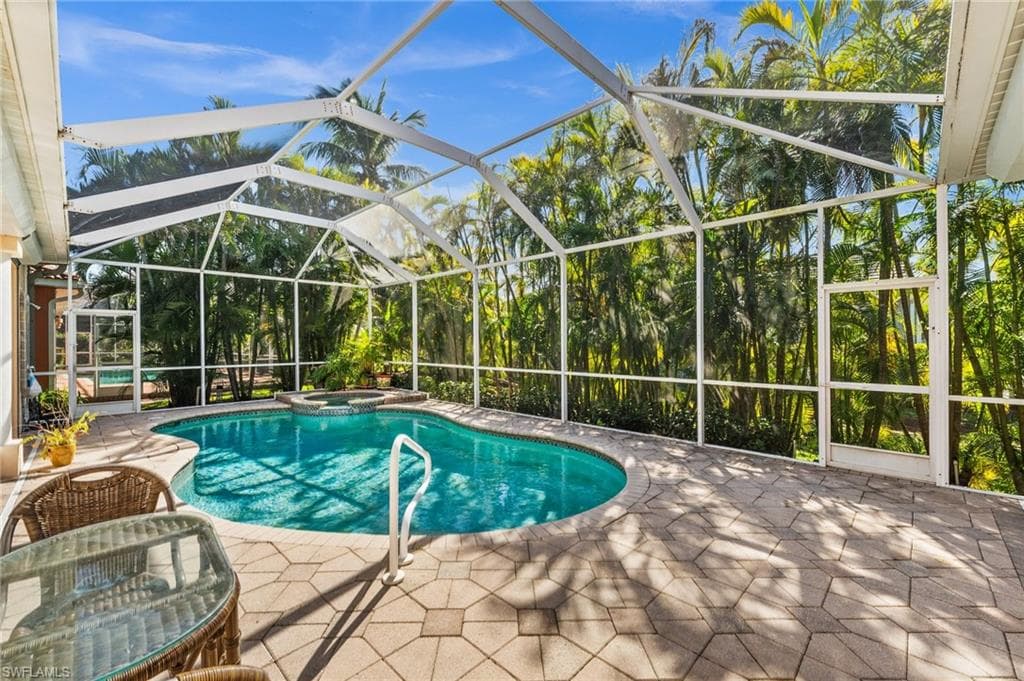8388 Southwind Bay Cir, Fort Myers, FL 33908-4