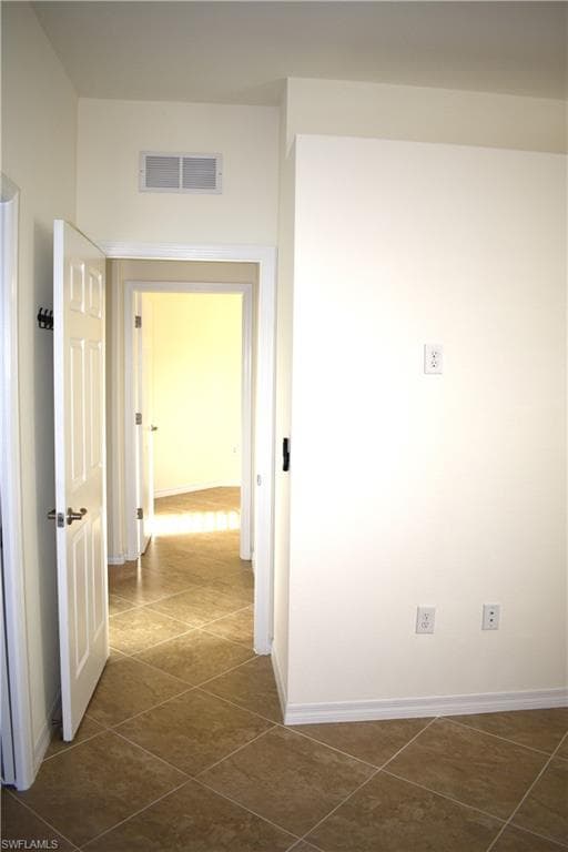 1947 Wellington St, Naples, FL 34120-17