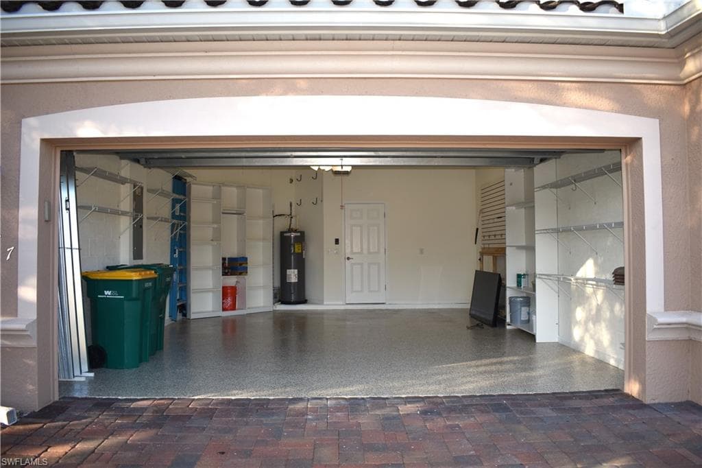 1947 Wellington St, Naples, FL 34120-21