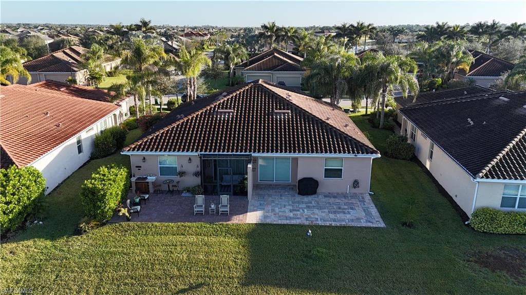 1947 Wellington St, Naples, FL 34120-28