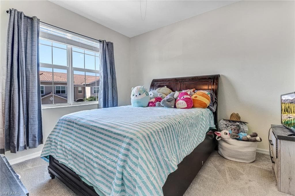 2722 Citrus St, Naples, FL 34120-19