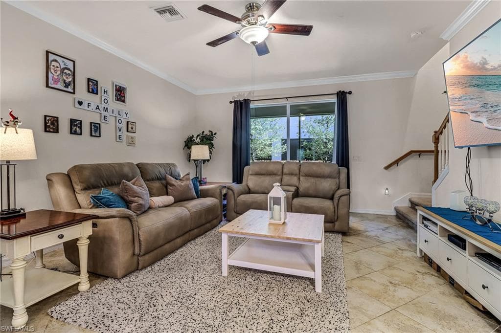 2722 Citrus St, Naples, FL 34120-7