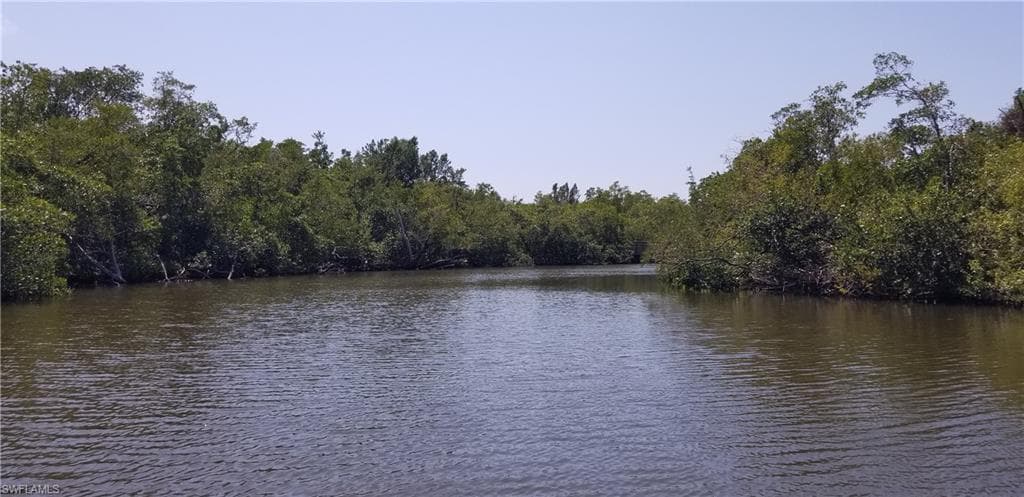 20 Peridot Ave 20pt, Naples, FL 34114-25