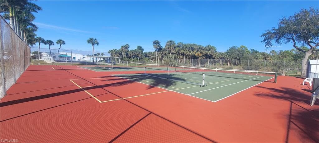20 Peridot Ave 20pt, Naples, FL 34114-29