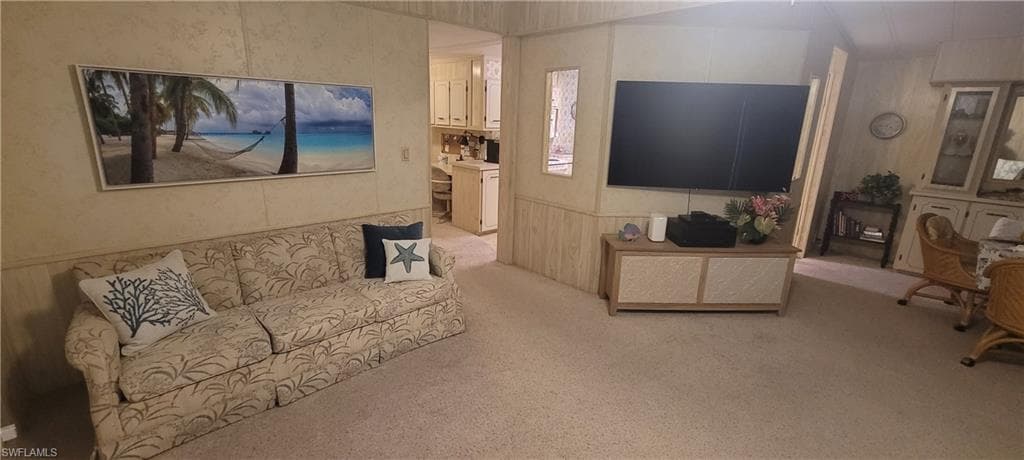 20 Peridot Ave 20pt, Naples, FL 34114-8