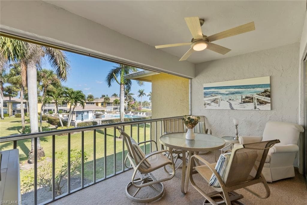 351 Charlemagne Blvd A207, Naples, FL 34112-1