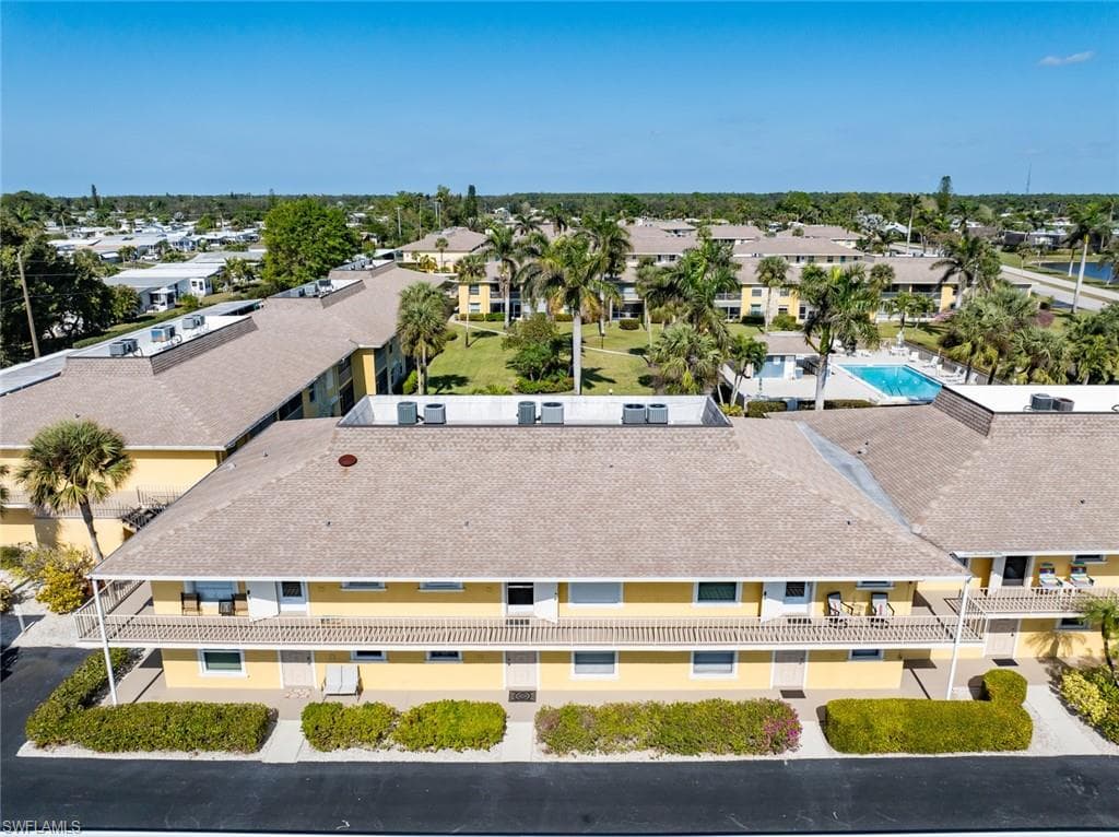 351 Charlemagne Blvd A207, Naples, FL 34112-28