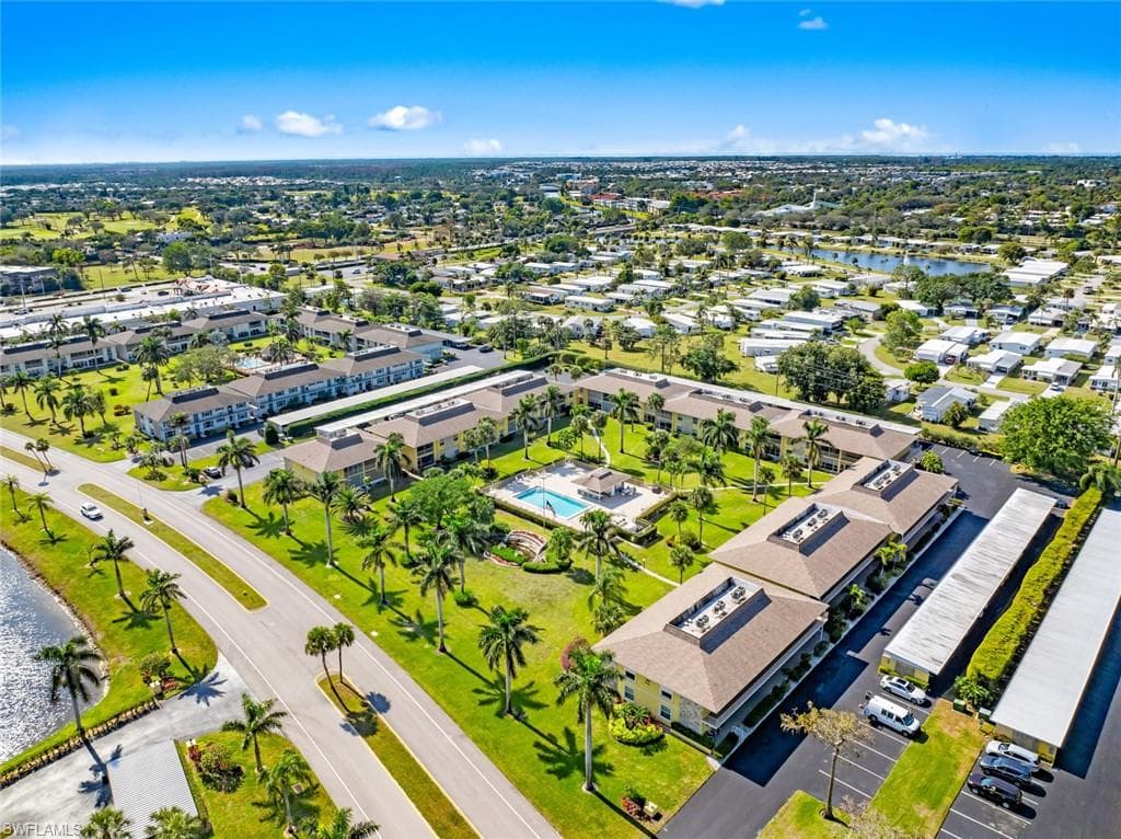 351 Charlemagne Blvd A207, Naples, FL 34112-33