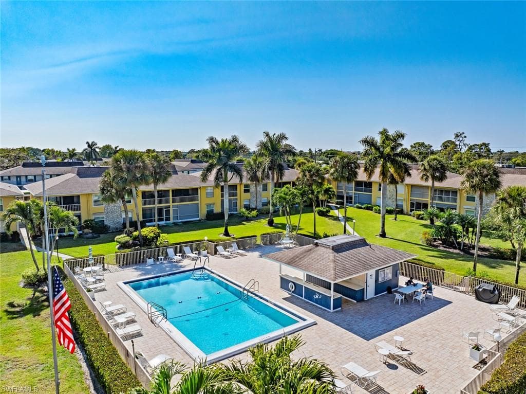 351 Charlemagne Blvd A207, Naples, FL 34112-35