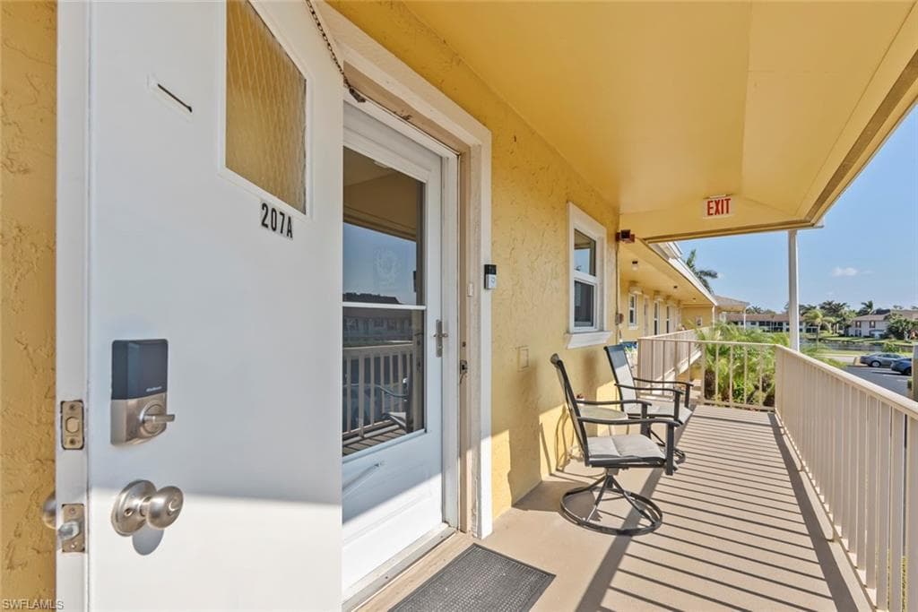 351 Charlemagne Blvd A207, Naples, FL 34112-3