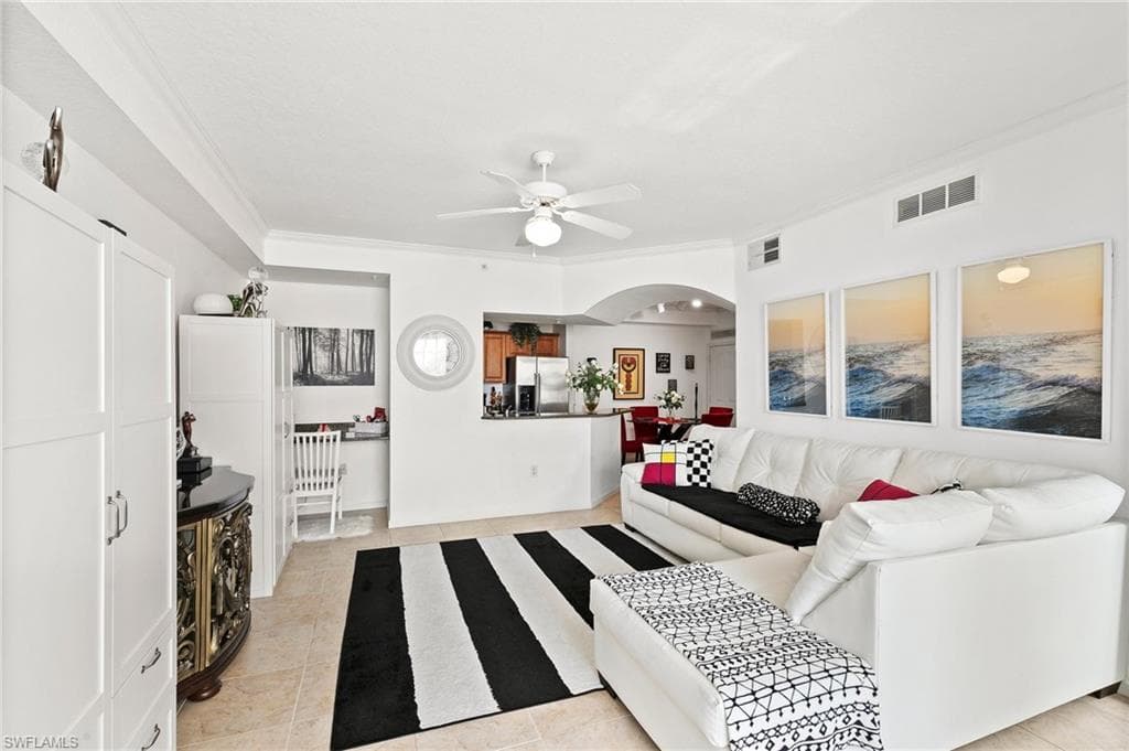 12990 Positano Cir 305, Naples, FL 34105-4