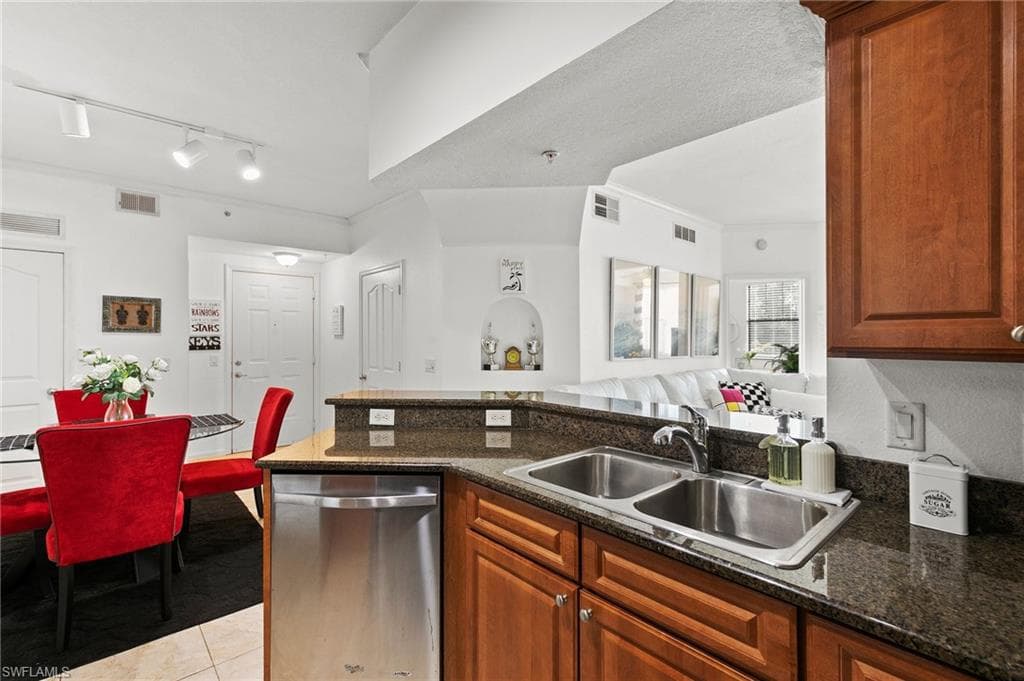 12990 Positano Cir 305, Naples, FL 34105-5