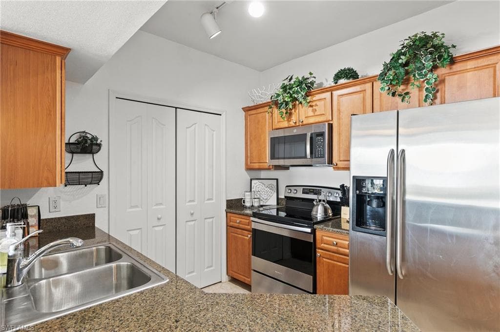 12990 Positano Cir 305, Naples, FL 34105-6