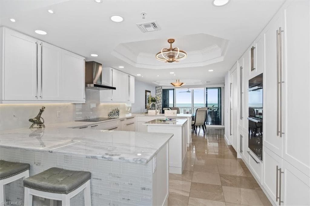 8473 Bay Colony Dr 403, Naples, FL 34108-9