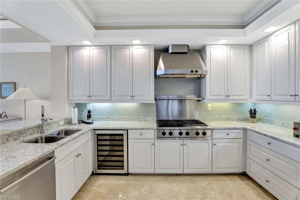 285 Grande Way 1605, Naples, FL 34110-11