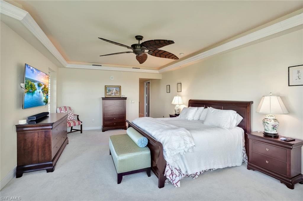 285 Grande Way 1605, Naples, FL 34110-17