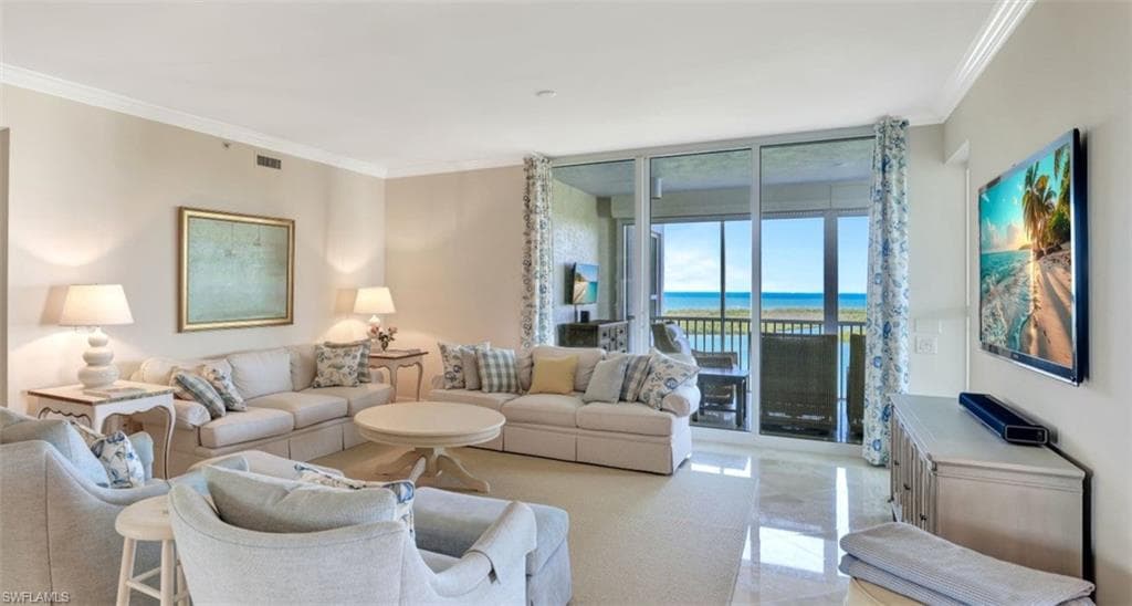 285 Grande Way 1605, Naples, FL 34110-2
