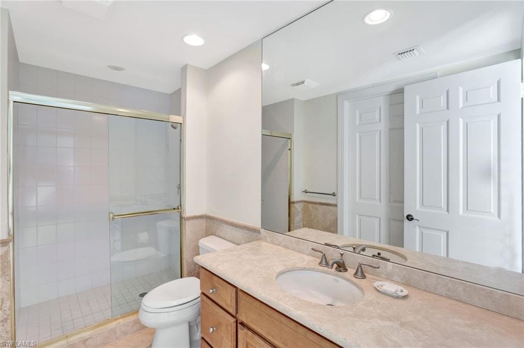 285 Grande Way 1605, Naples, FL 34110-29