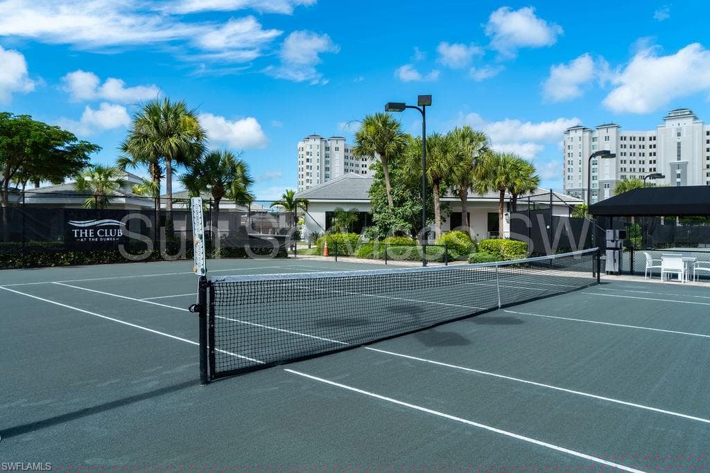 285 Grande Way 1605, Naples, FL 34110-47