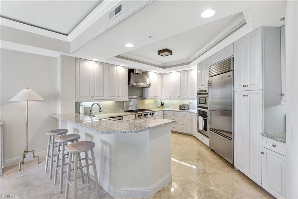 285 Grande Way 1605, Naples, FL 34110-7