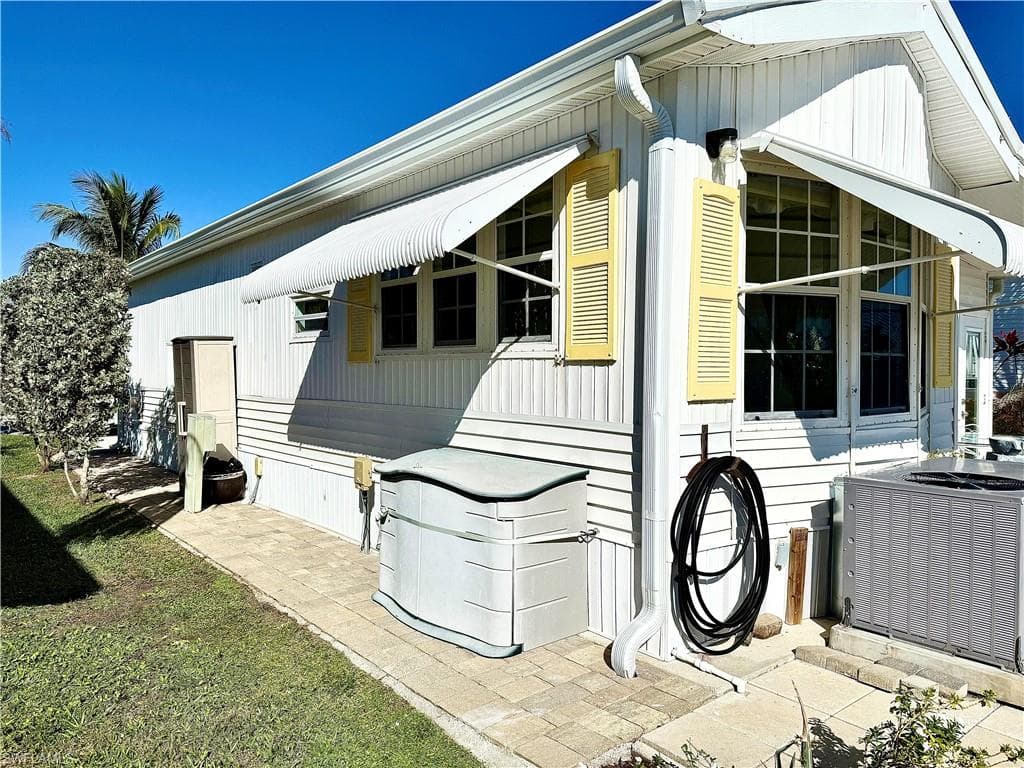 553 Cattleya Refuge, Naples, FL 34114-11