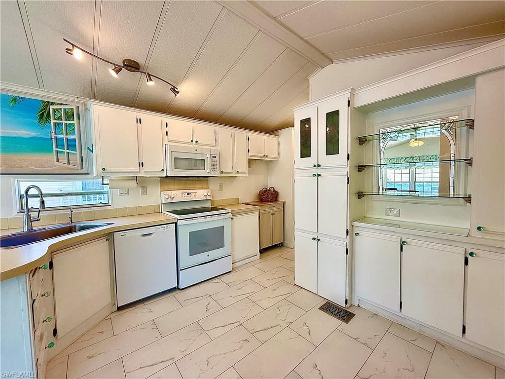 553 Cattleya Refuge, Naples, FL 34114-22