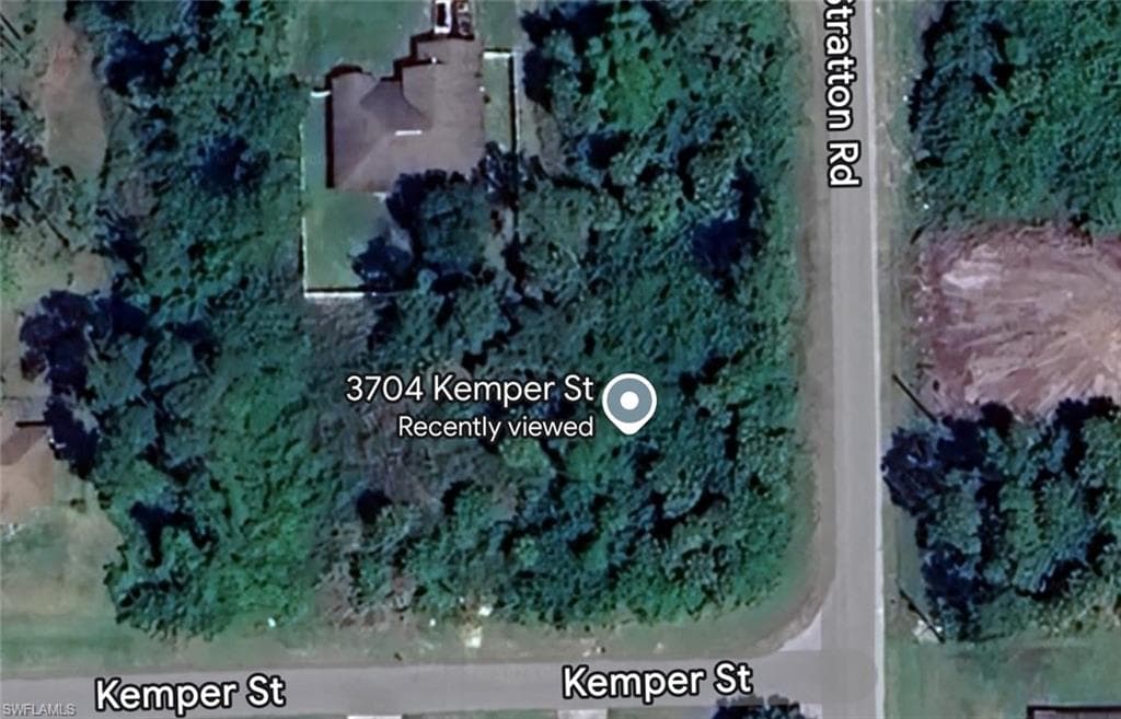 3704 Kemper St, Fort Myers, FL 33905-1
