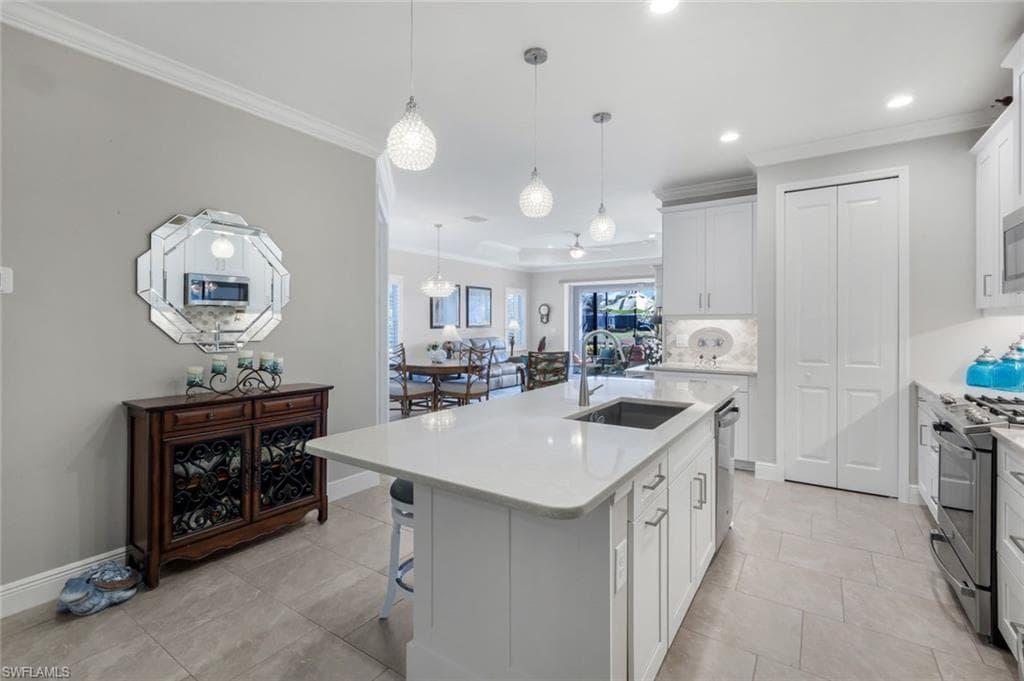 2315 Marquesa Cir, Naples, FL 34112-10