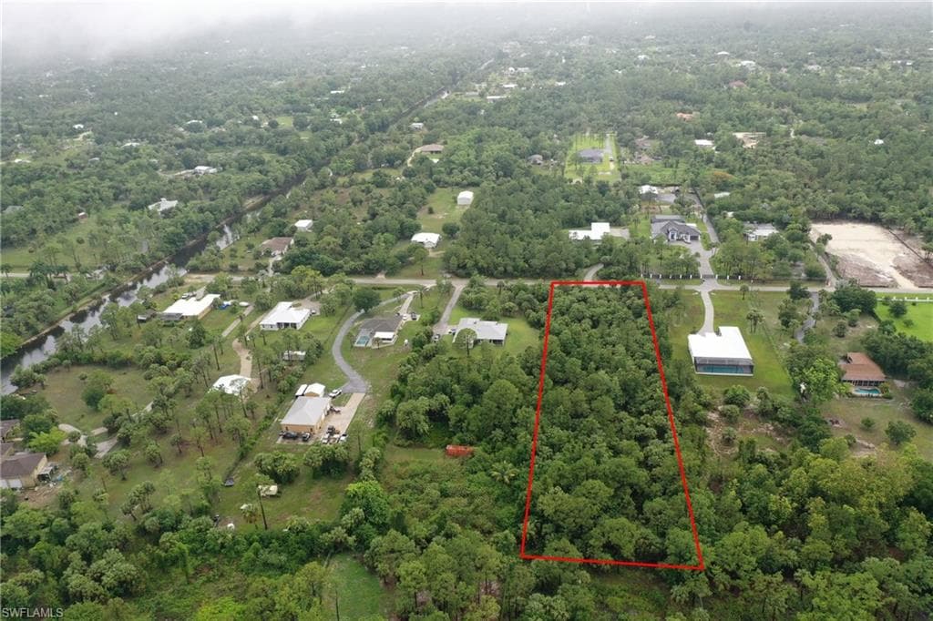 710 17th St SW, Naples, FL 34117-3
