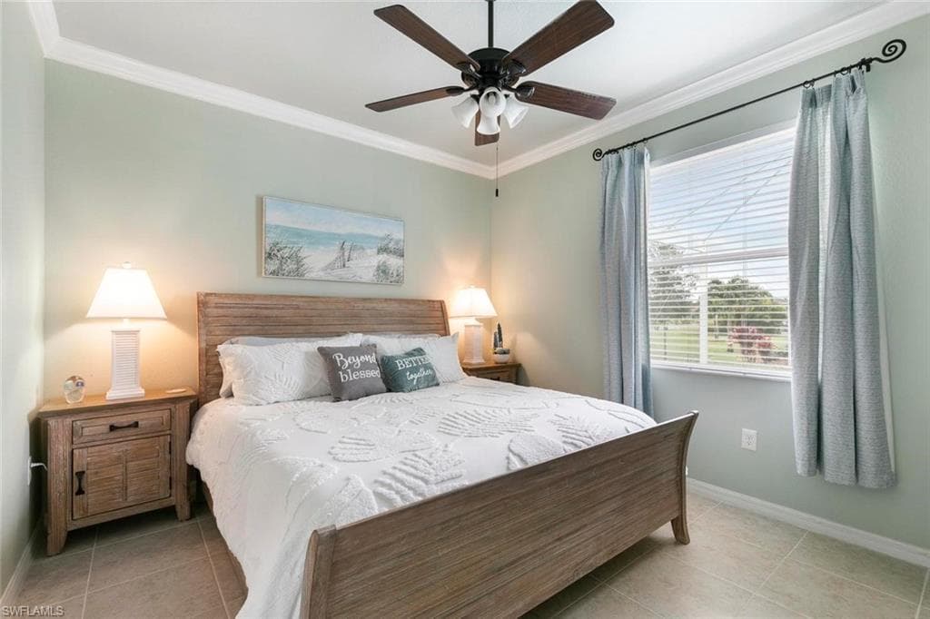 14598 Grapevine Dr, Naples, FL 34114-14