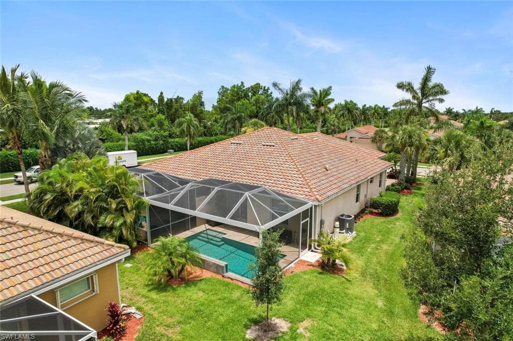 14598 Grapevine Dr, Naples, FL 34114-26