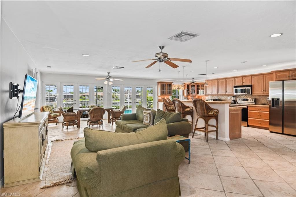 2019 28th Ter, Cape Coral, FL 33904-17