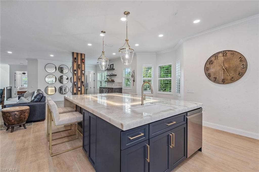 9213 Museo Cir 201, Naples, FL 34114-10
