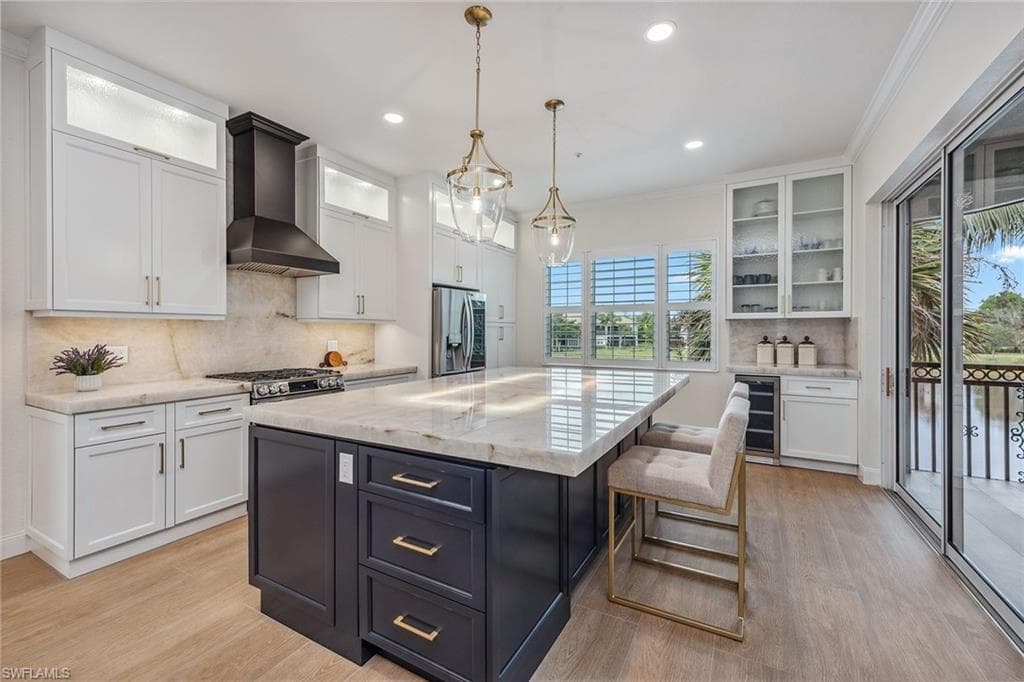 9213 Museo Cir 201, Naples, FL 34114-13