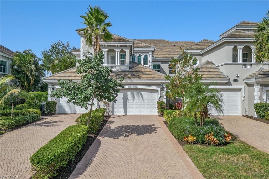 9213 Museo Cir 201, Naples, FL 34114-42