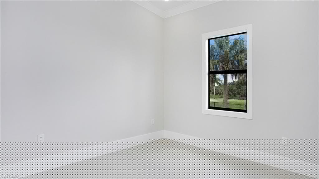 841 10th St NE, Naples, FL 34120-27