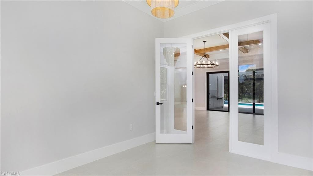 841 10th St NE, Naples, FL 34120-32
