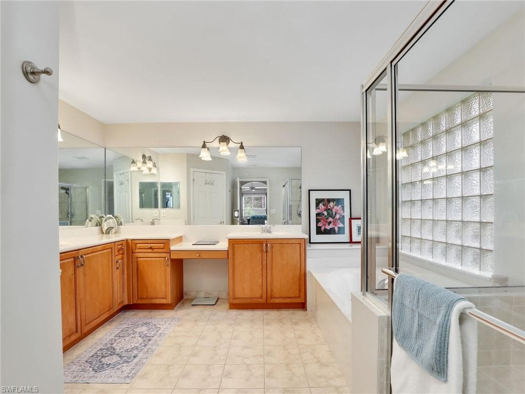 2446 Butterfly Palm Dr, Naples, FL 34119-30