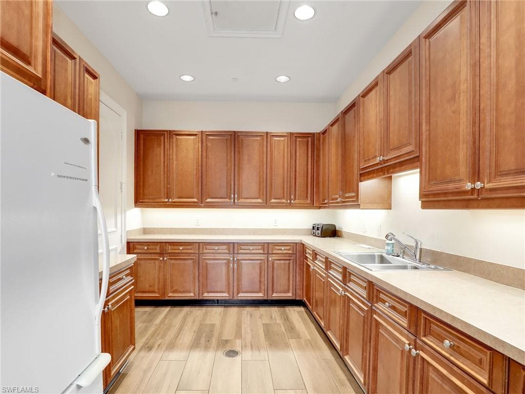 2446 Butterfly Palm Dr, Naples, FL 34119-45