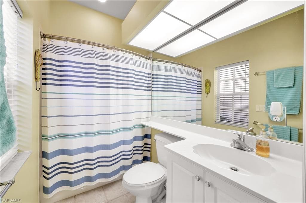 3450 Thornbury Ln, Bonita Springs, FL 34134-37