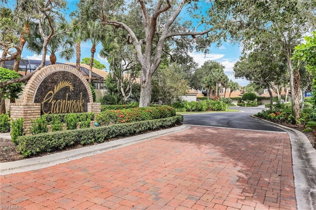 3450 Thornbury Ln, Bonita Springs, FL 34134-3
