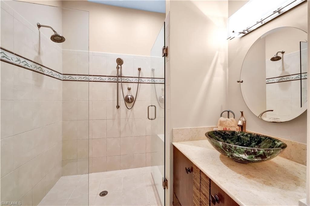 3450 Thornbury Ln, Bonita Springs, FL 34134-39
