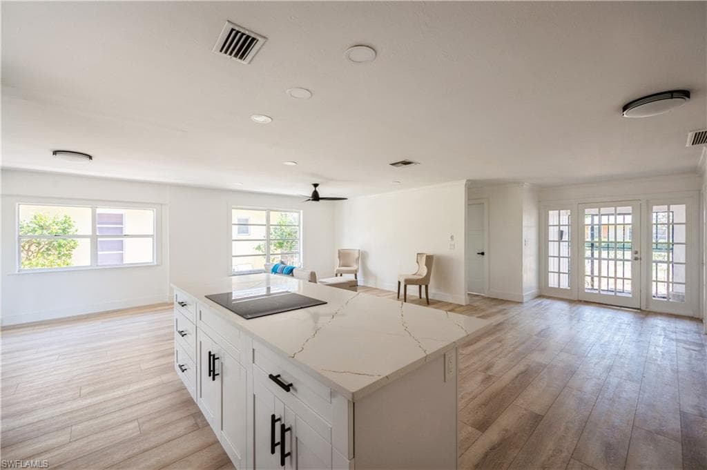 12 Crooked Ln 6, Naples, FL 34112-9